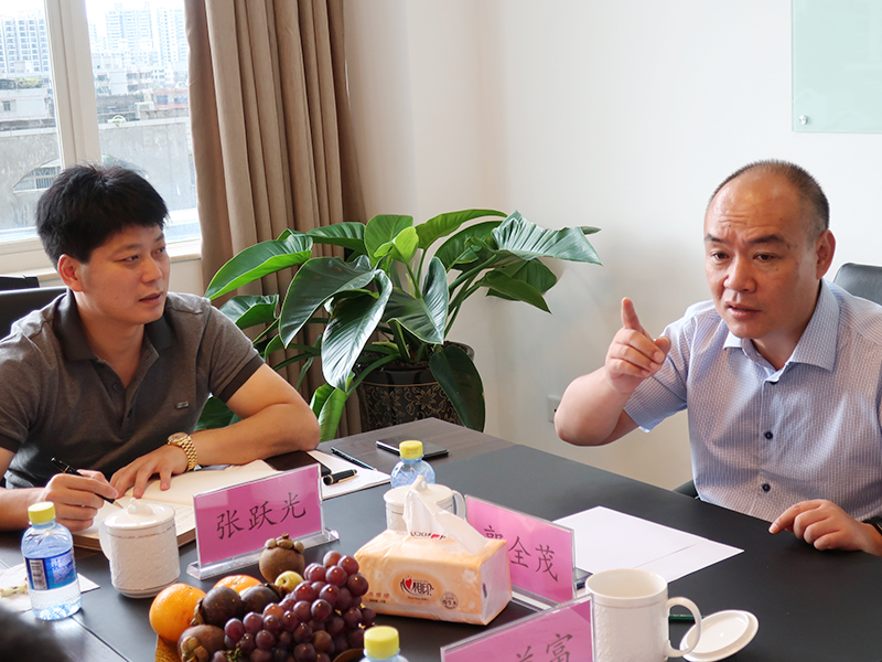 郭全茂走訪海青投并與青年企業家座談